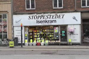 Stoppestedet Isenkram